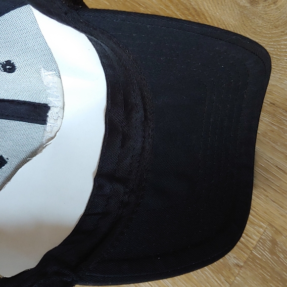 Beachbody Transform Fitness Trucker Snapback Cap Hat - Picture 7 of 8